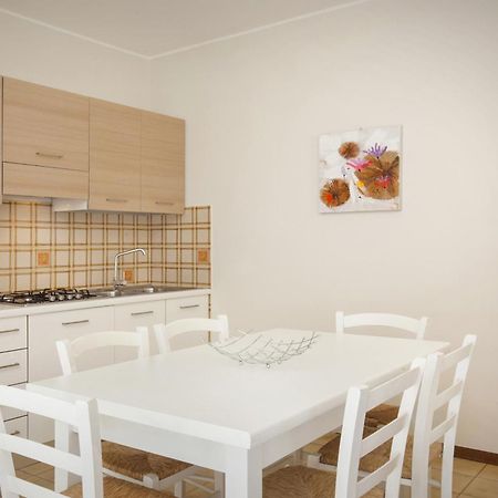 Apartment Rosa Cinderella Lazise Exteriör bild